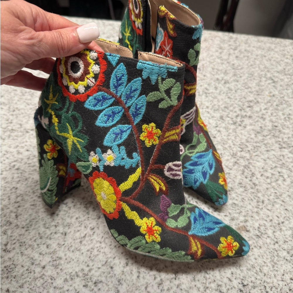 Stuart Weitzman Black and Blue Heeled Boots with Intricate Embroidery